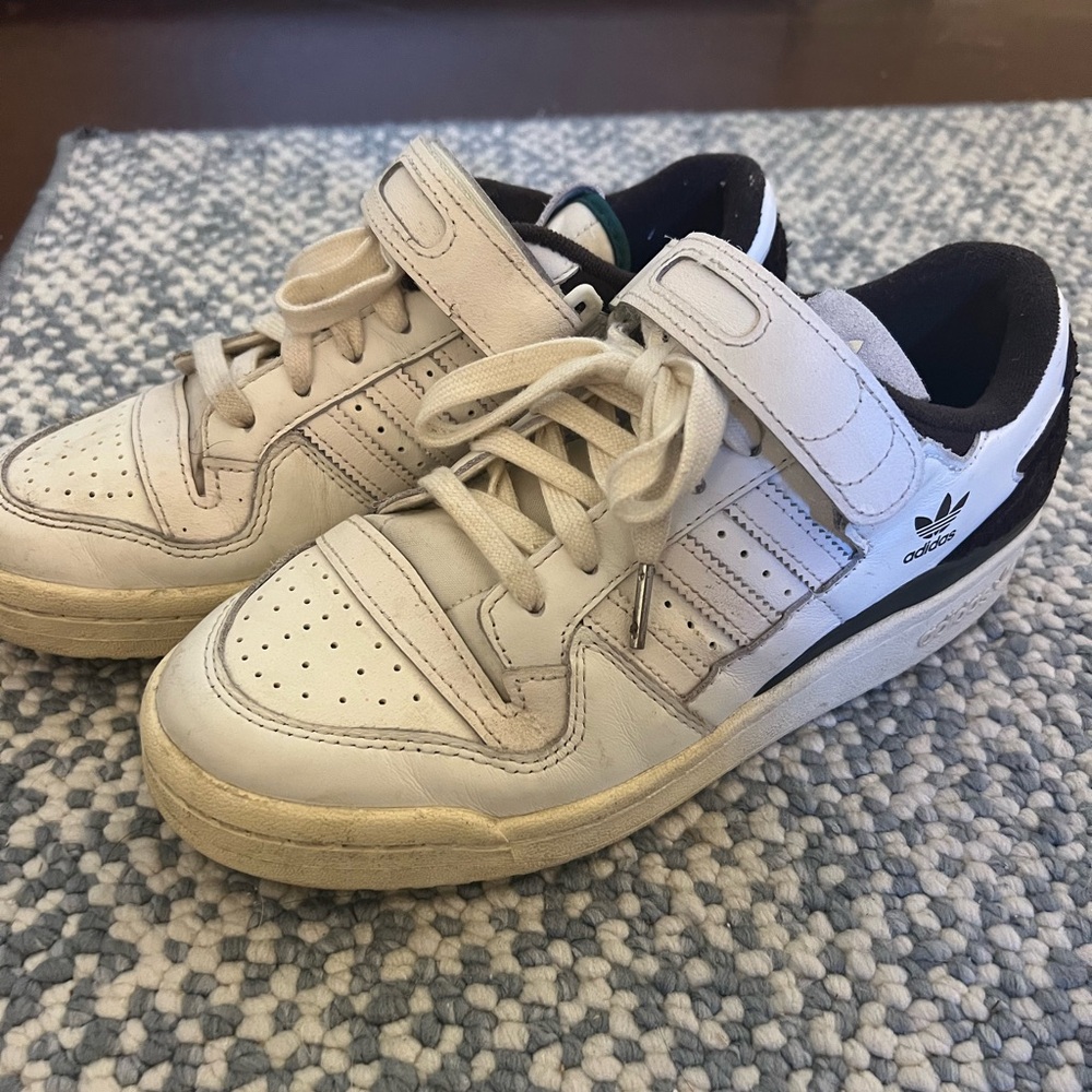 Adidas forum, sizing in pictures.
